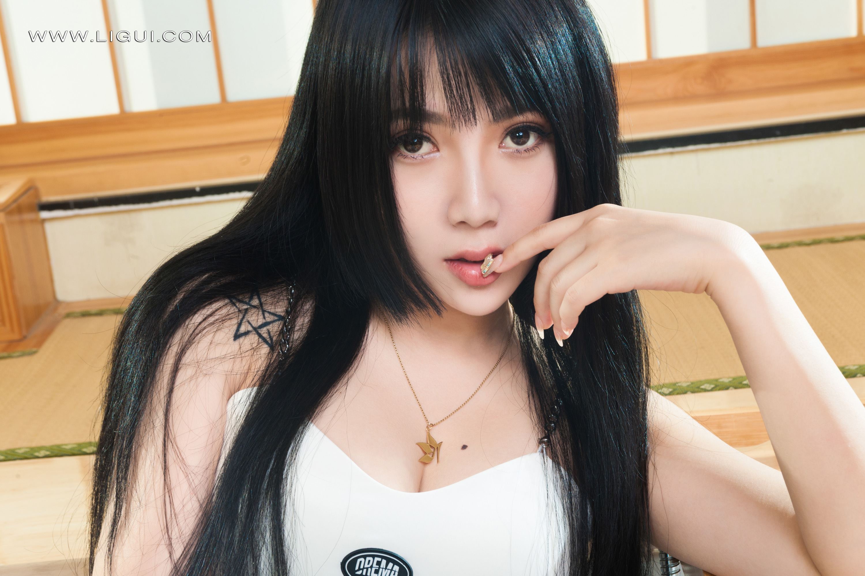 Ligui丽柜 2022.04.02《玉脂丝滑》小七